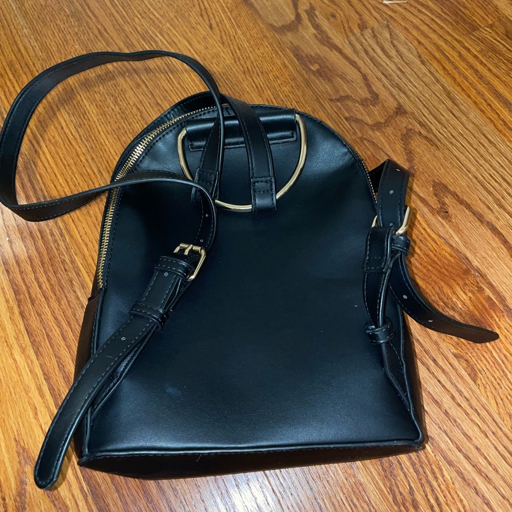 Multi-Pocket Black Simple Backpack - image 2